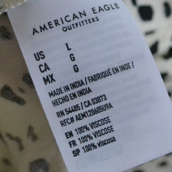 American Eagle Animal Print Black White Collared Wrap Top Size Large - Picture 4 of 4